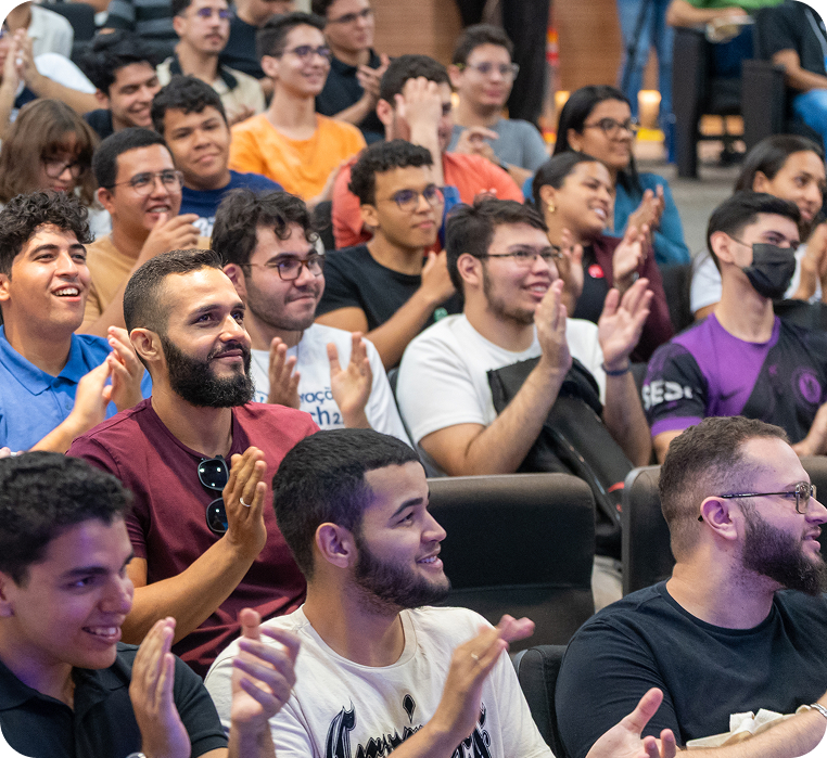 Alunos participando de evento do Geração Tech